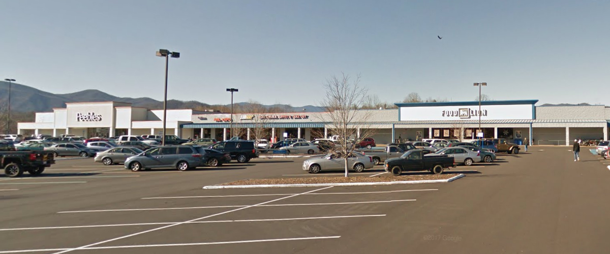 McDowell Square Shopping Center – Marion, North Carolina Left
